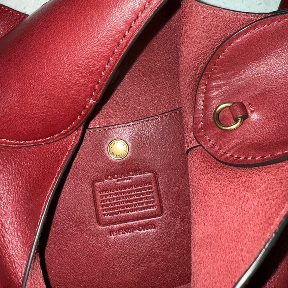 Burgundy Coach Brooklyn 28 - Picture 10 of 11